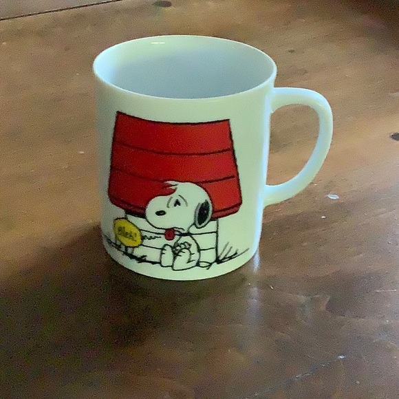 Collectible PEANUTS Mug - Picture 2 of 4